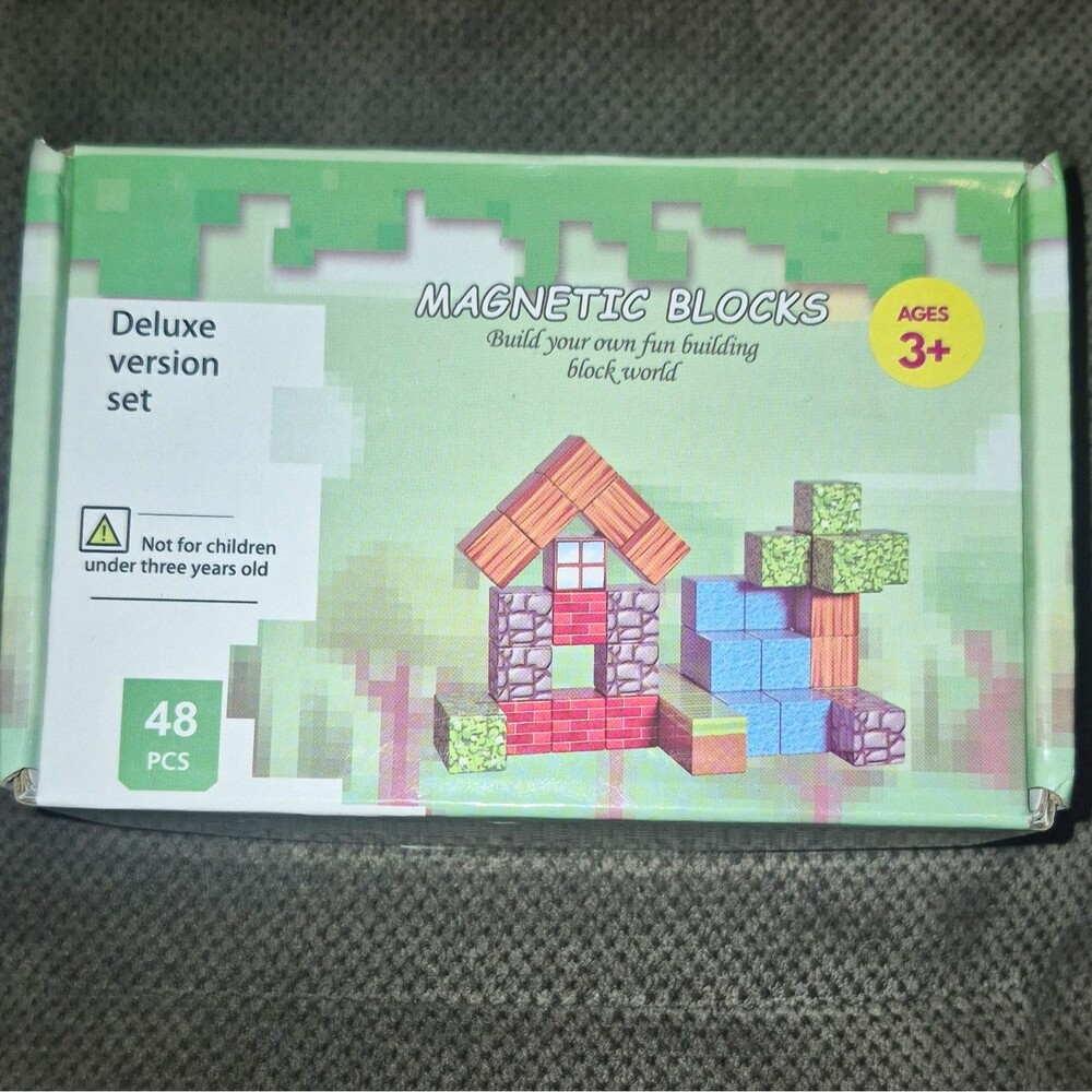 Minecraft Magnetic Blocks Deluxe Version Set 48-Piece Building Set Age 3+ Box